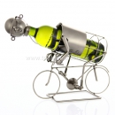 96950 Kovový stojan na víno, motív cyklista